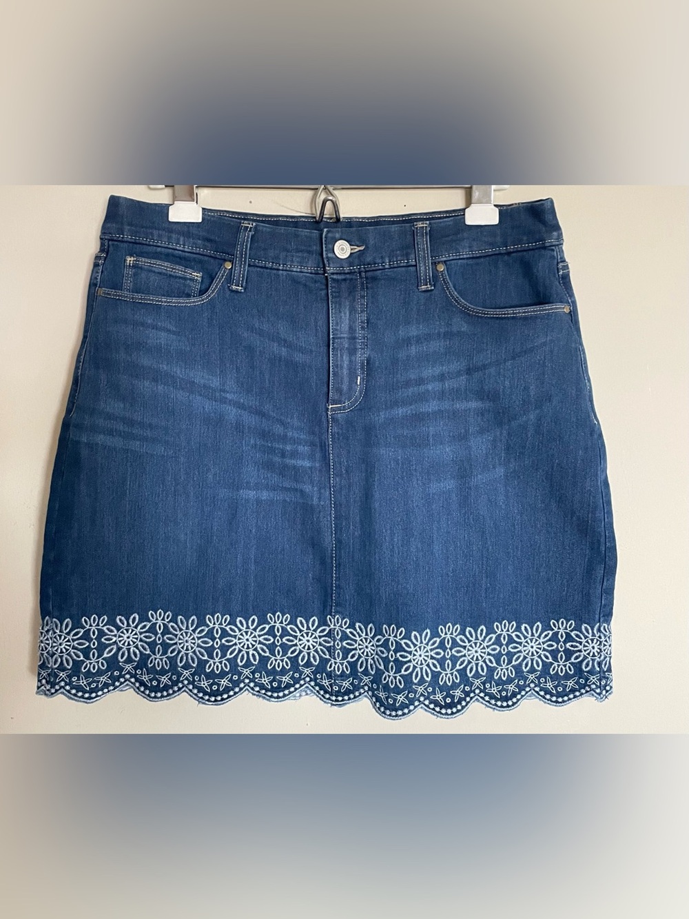 Croft & Barrow Denim Embroidered Scalloped Hem Skort